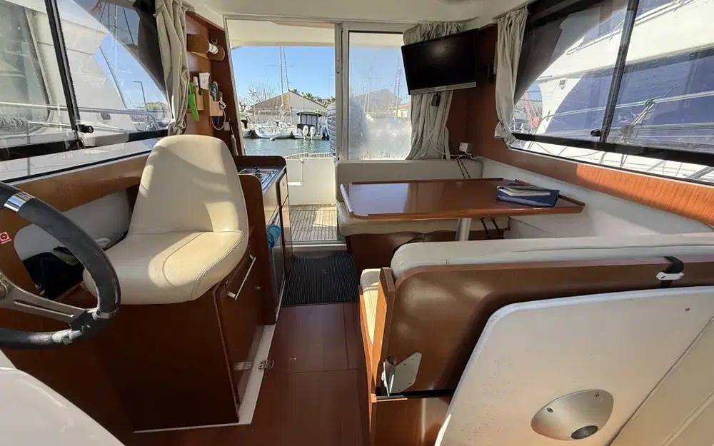 slider 12 Beneteau Antares 8 S