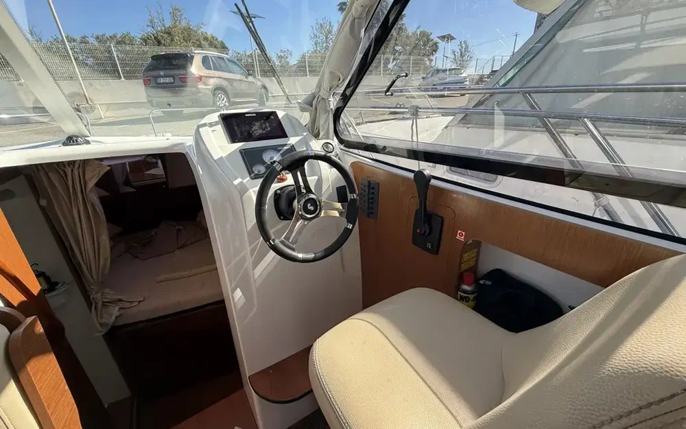 slider 13 Beneteau Antares 8 S