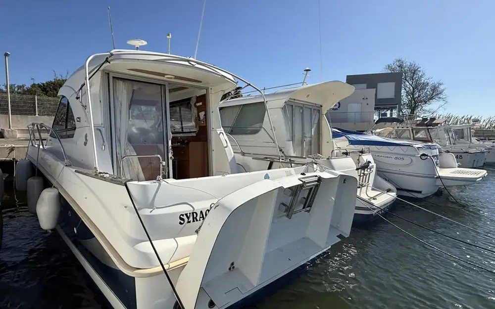 slider 2 Beneteau Antares 8 S