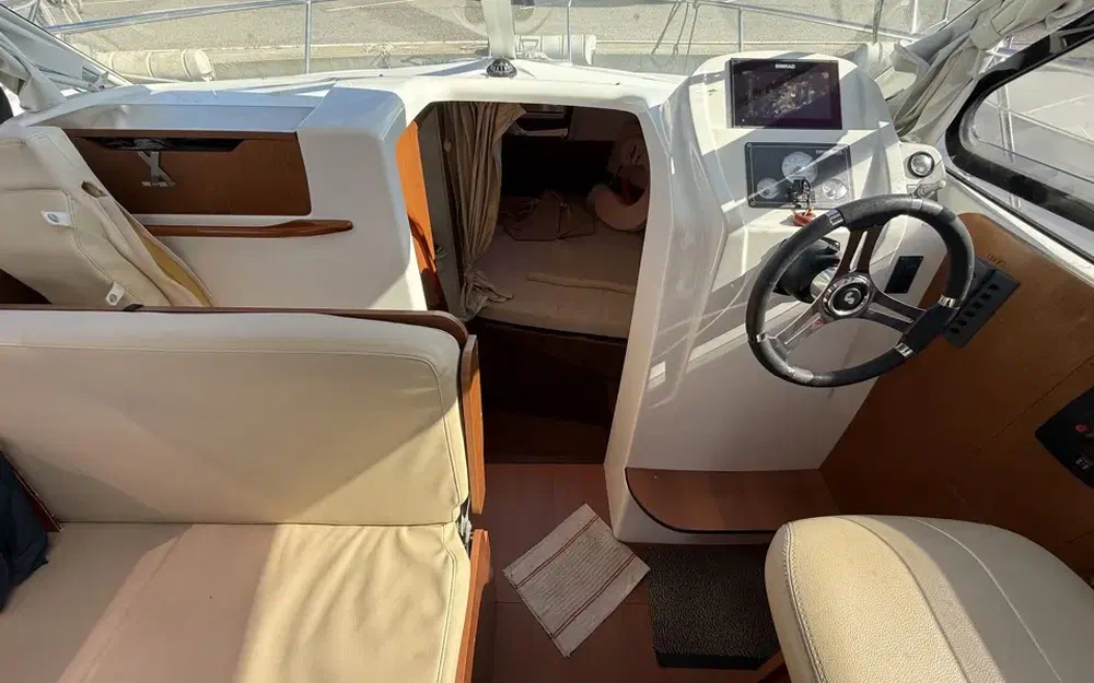 slider 6 Beneteau Antares 8 S