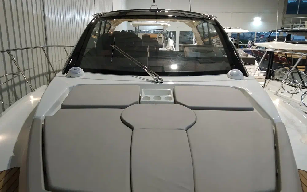 slider 23 Cranchi M 44 Hard Top