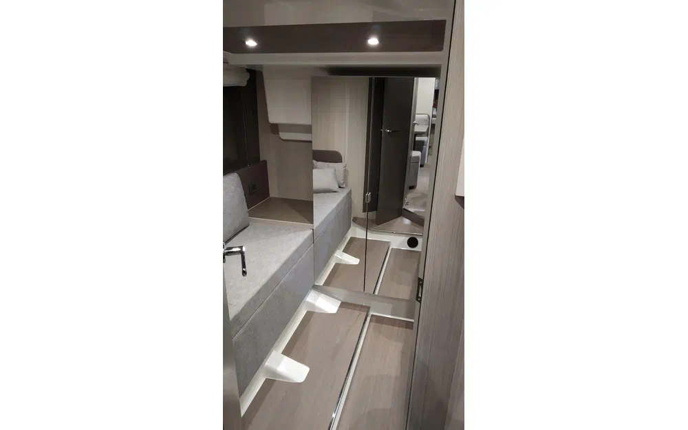 slider 43 Cranchi M 44 Hard Top