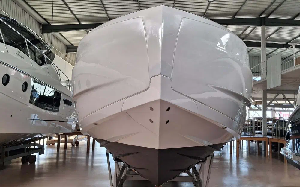 slider 2 Astondoa 377 Coupe