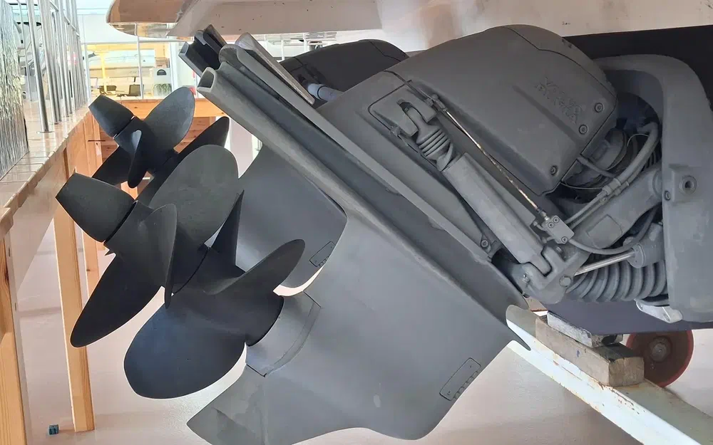 slider 40 Astondoa 377 Coupe