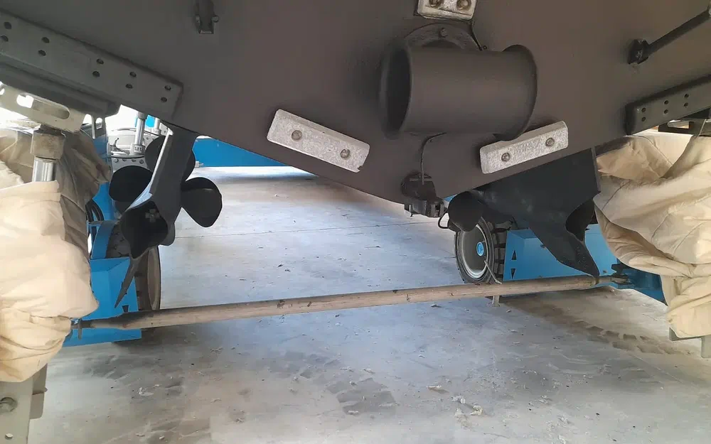 slider 2 Airon Marine 400 T-Top