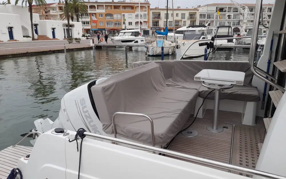 slider 20 Beneteau Antares 11