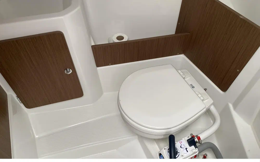 slider 3 Beneteau Antares 7 OB