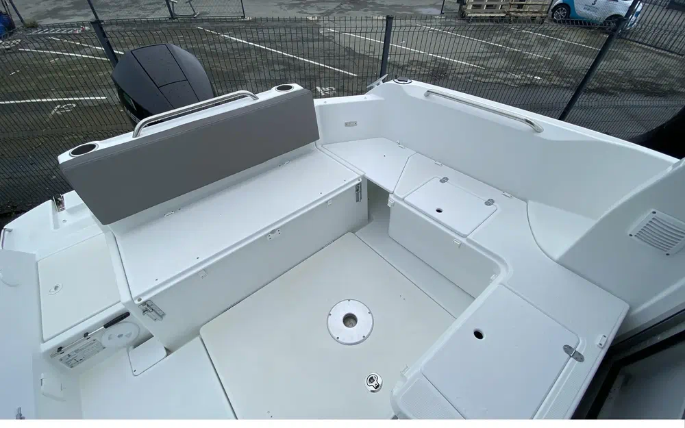 slider 7 Beneteau Antares 7 OB