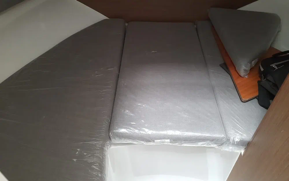 slider 17 Beneteau Antares 8