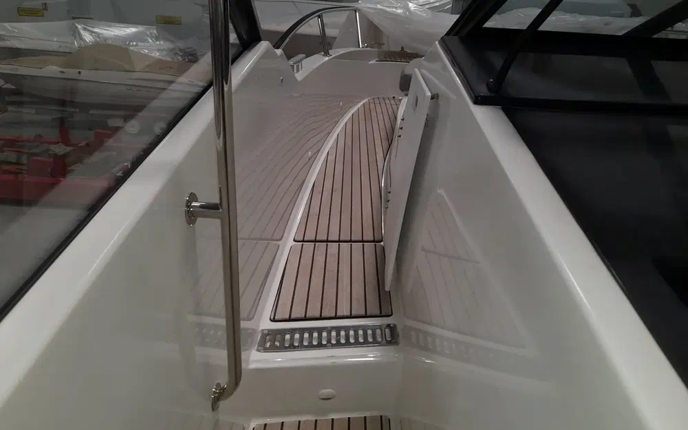 slider 12 Beneteau Flyer 10