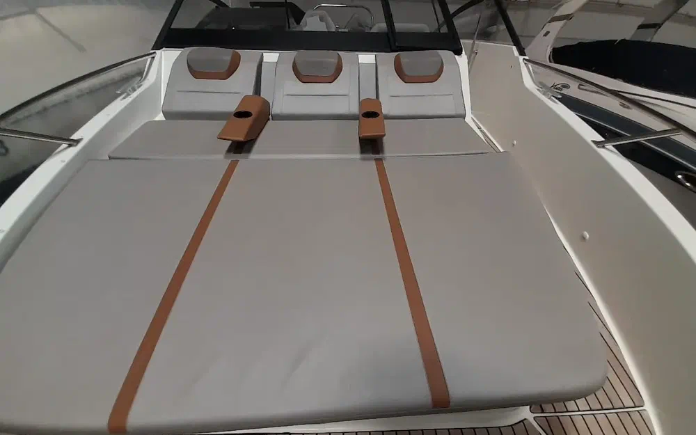 slider 14 Beneteau Flyer 10