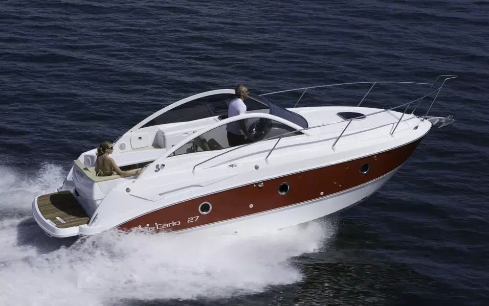 slider 17 Prestige Yachts 590 Fly