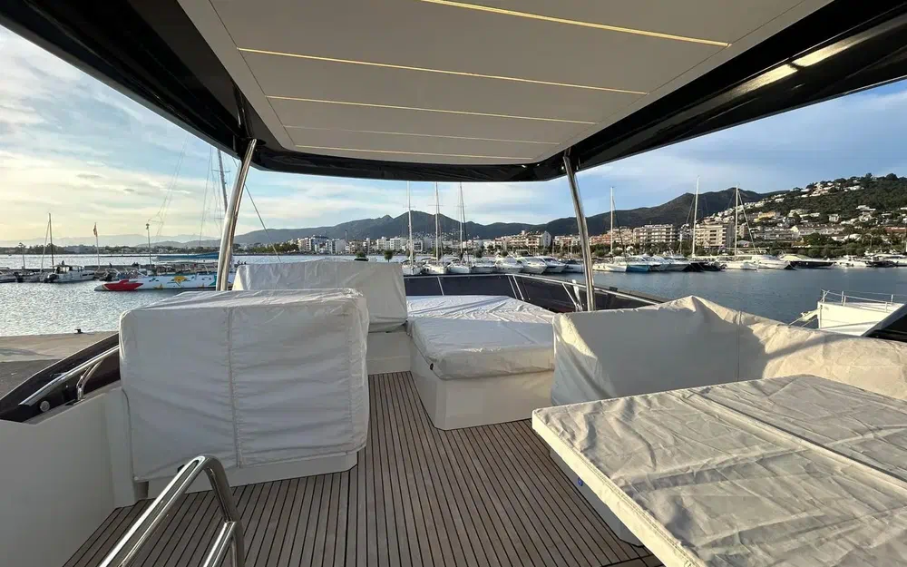 slider 41 Beneteau Monte Carlo 27