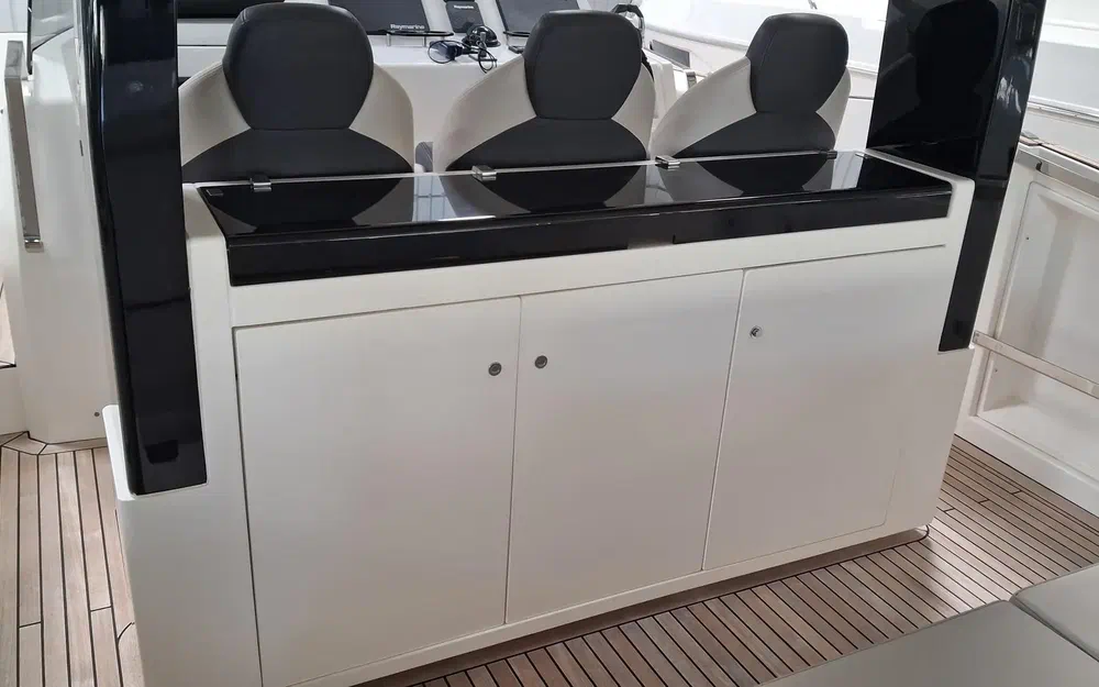 slider 12 Astondoa 377 Coupe