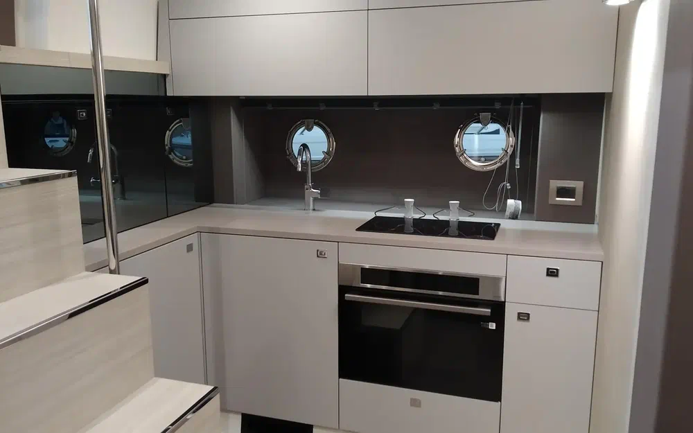 slider 31 Cranchi M 44 Hard Top