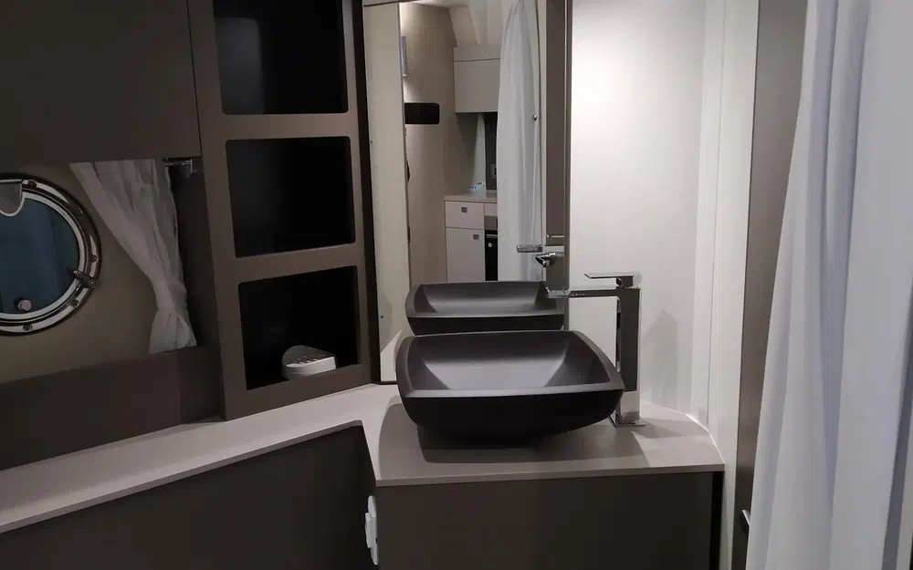 slider 44 Cranchi M 44 Hard Top