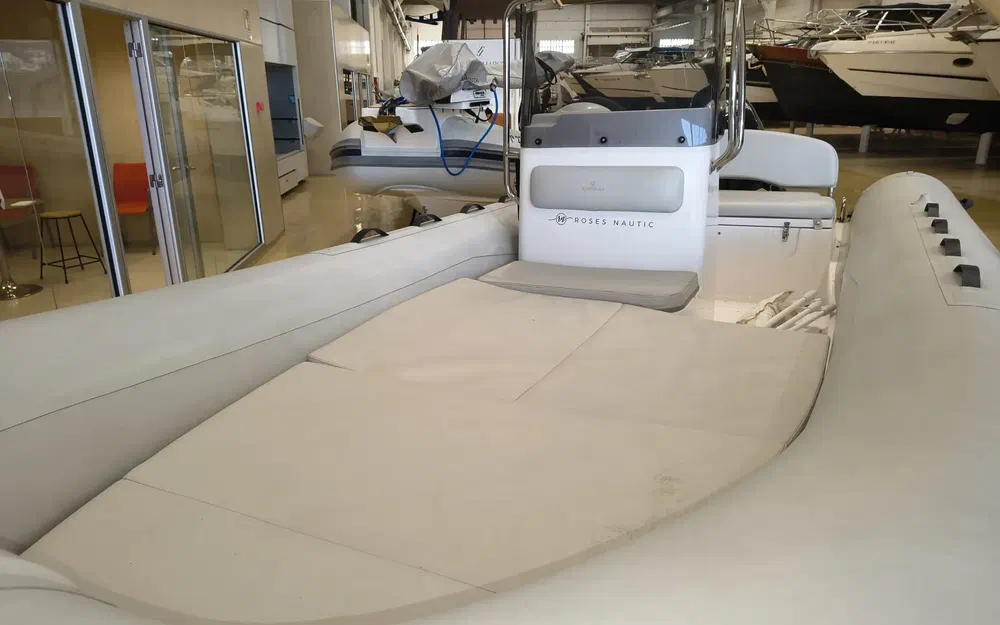 slider 2 Capelli Tempest 505