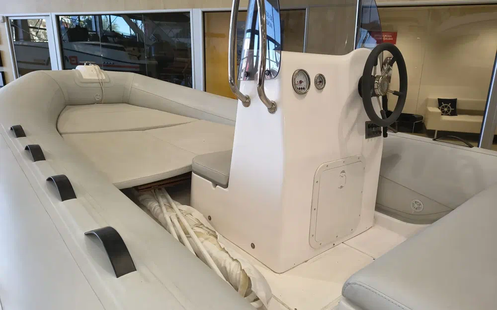 slider 3 Capelli Tempest 505