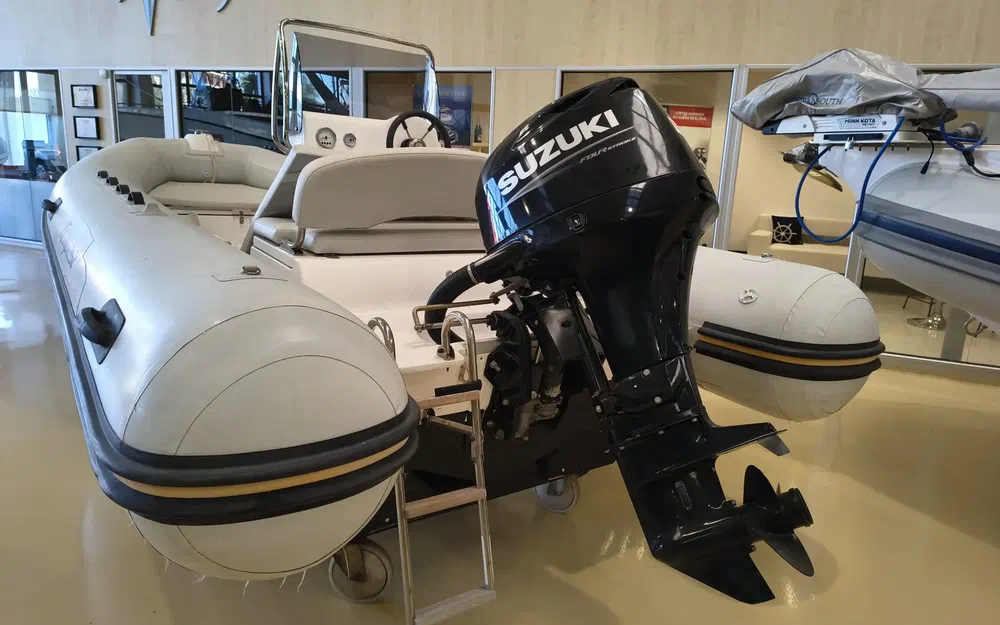 slider 4 Capelli Tempest 505