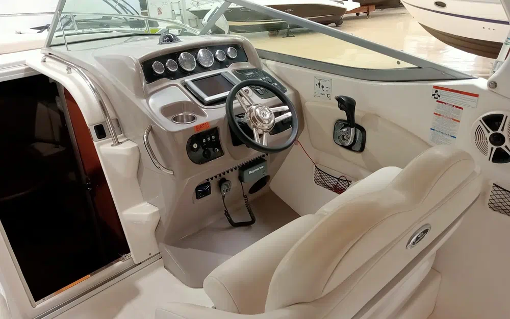 slider 6 Chaparral Signature 250