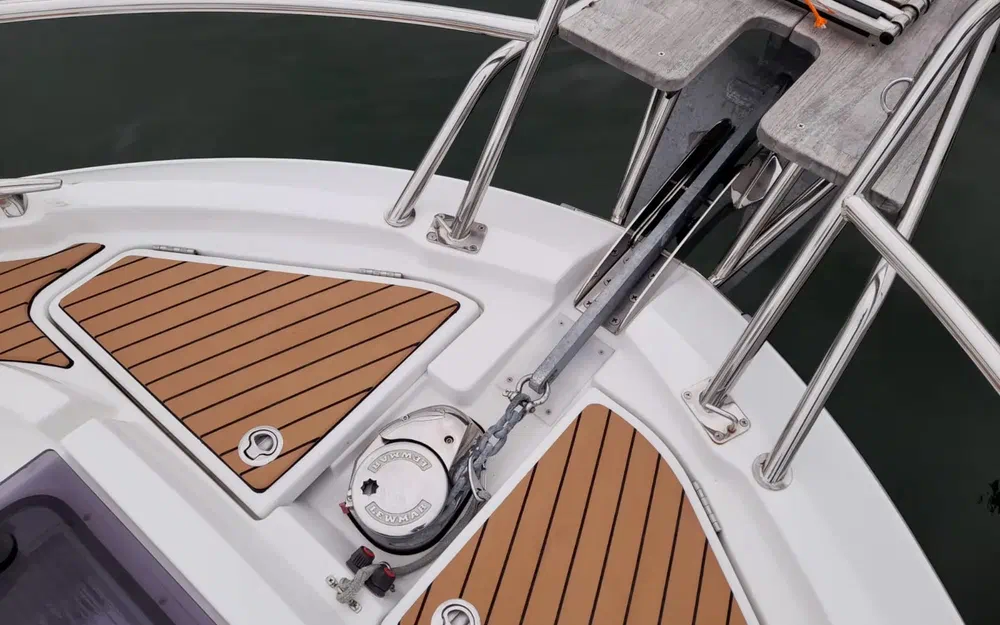 slider 25 Beneteau Antares 11