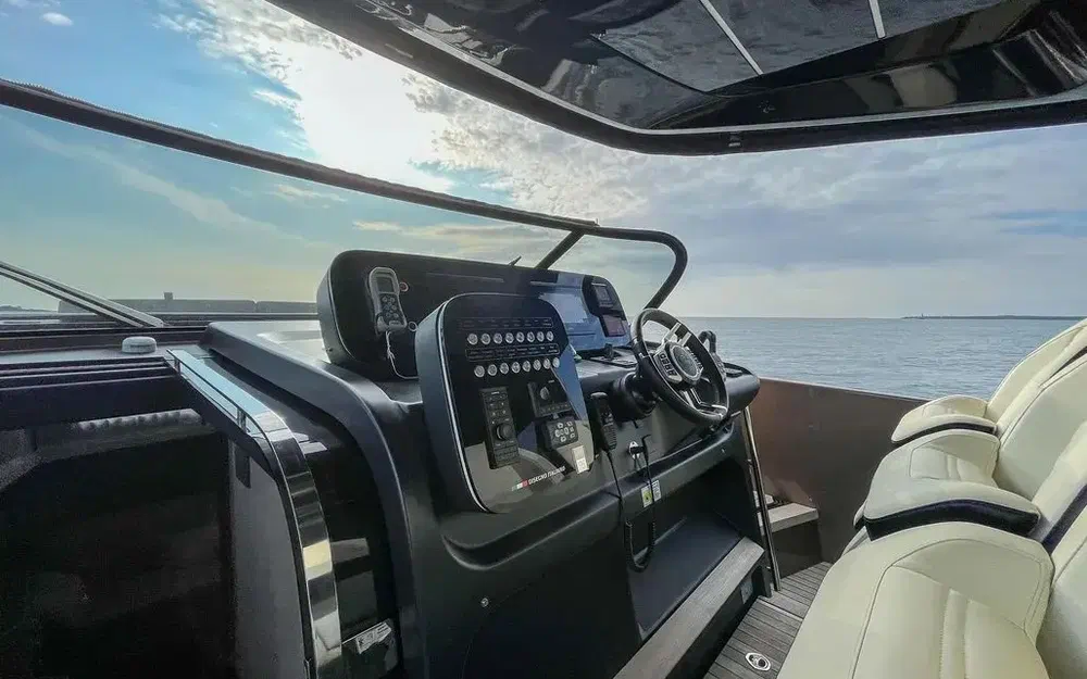 slider 21 Cranchi A46 Luxury Tender