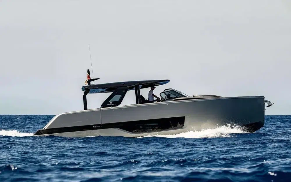 slider 2 Cranchi A46 Luxury Tender