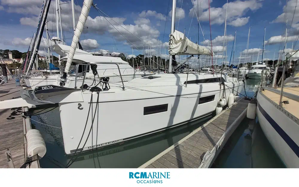slider 1 Beneteau Oceanis 34.1