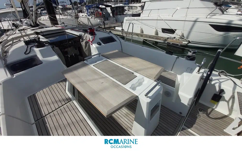 slider 4 Beneteau Oceanis 34.1