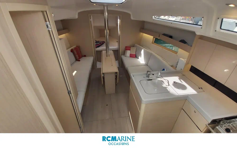 slider 7 Beneteau Oceanis 34.1