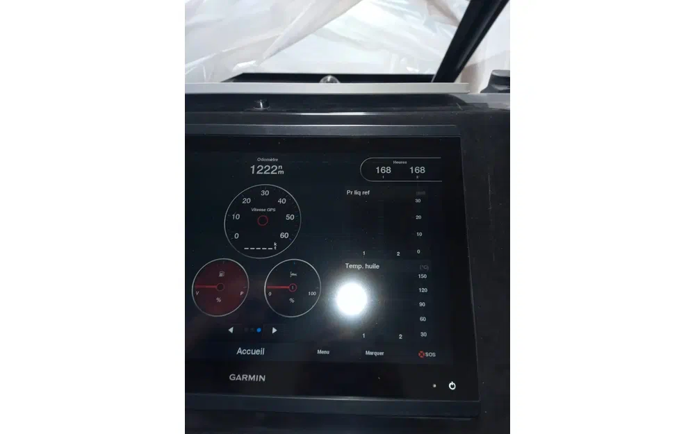 slider 11 Beneteau Flyer 10