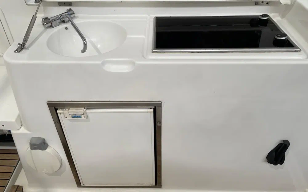 slider 9 Beneteau Monte Carlo 27