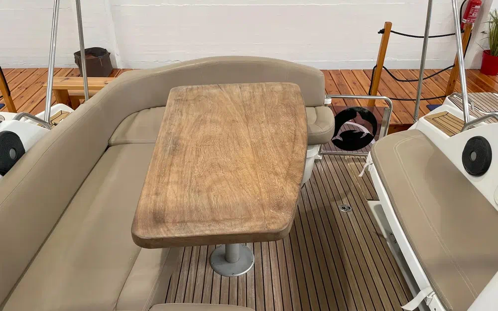 slider 11 Beneteau Monte Carlo 27