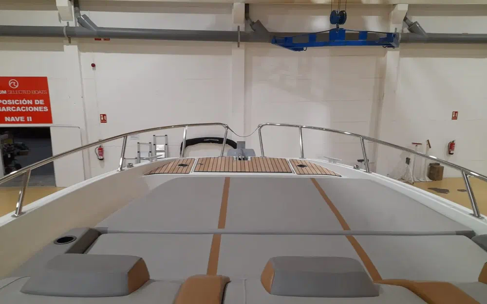 slider 13 Beneteau Flyer 10