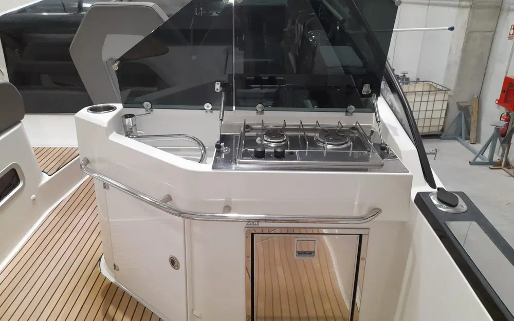 slider 7 Beneteau Flyer 10