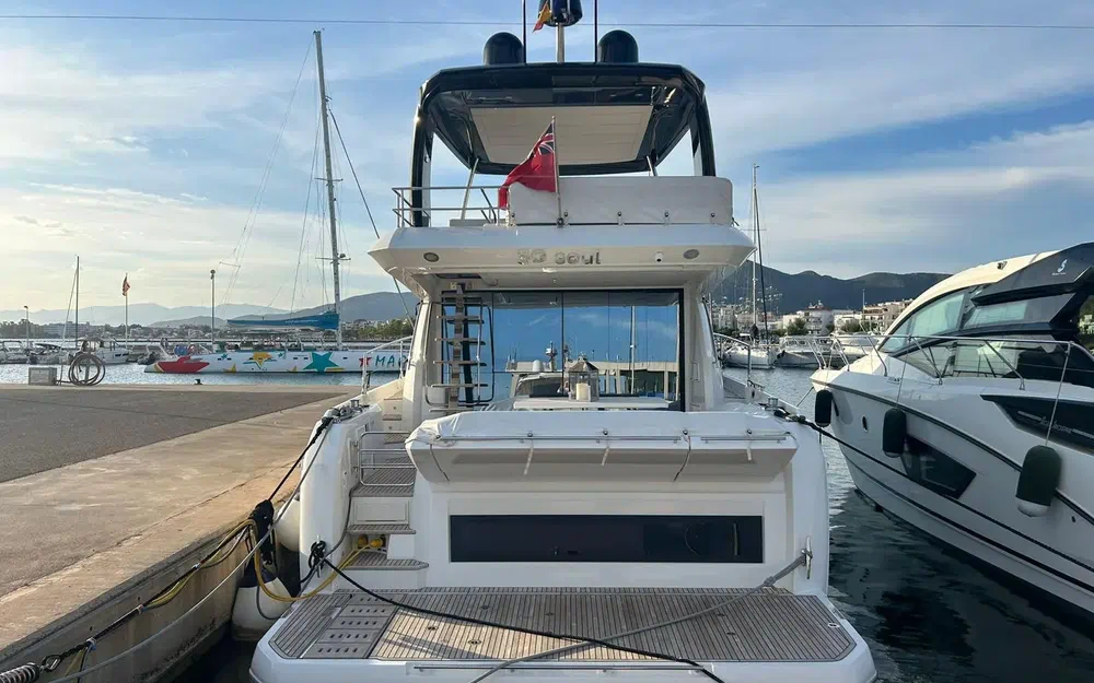 slider 3 Beneteau Monte Carlo 27