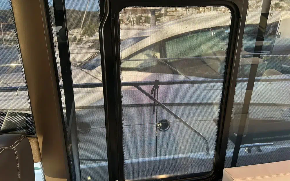 slider 38 Prestige Yachts 590 Fly