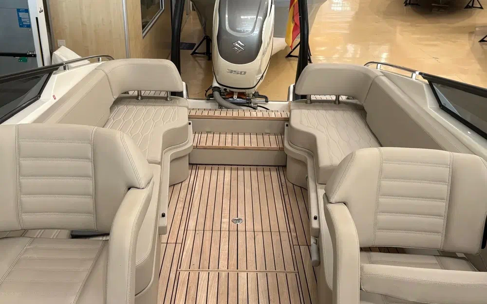 slider 33 Cranchi E 26 Rider