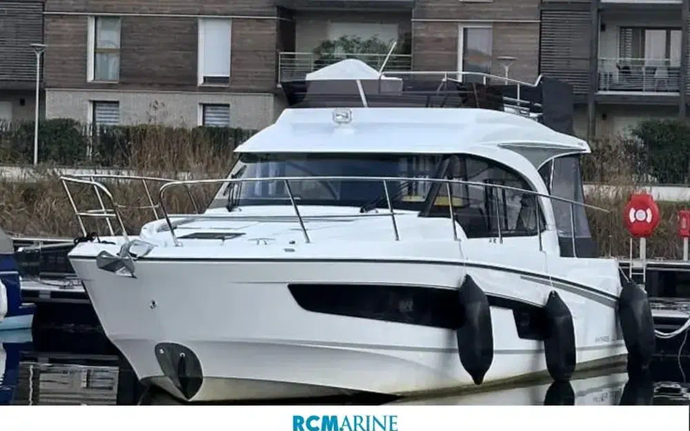 slider 0 Beneteau Antares 11