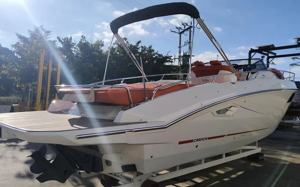 slider 5 Cranchi Endurance 30