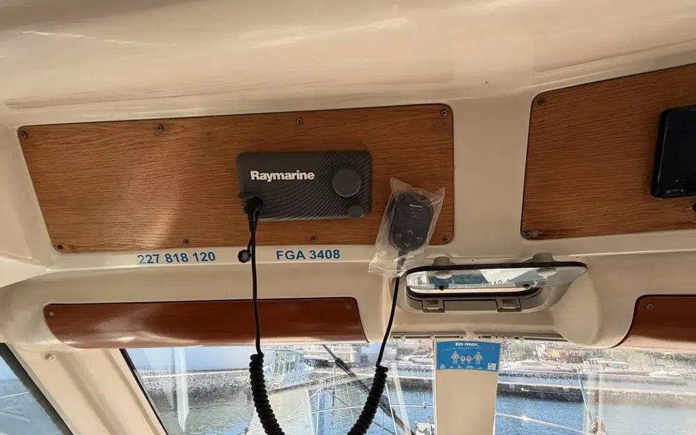 slider 23 Beneteau Antares Serie 8
