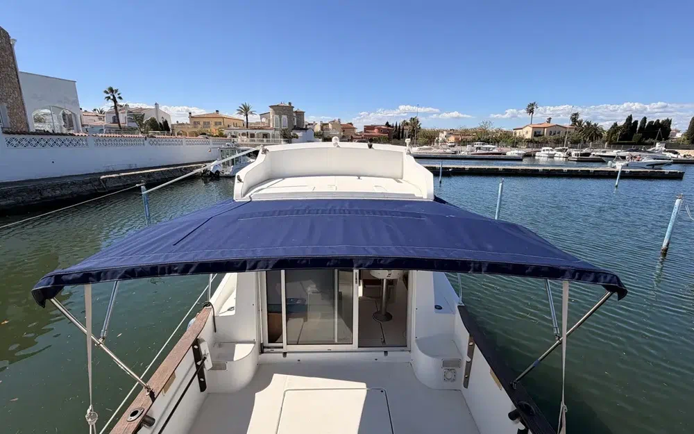 slider 4 Beneteau Antares Serie 8