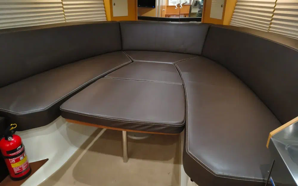 slider 11 Cranchi Endurance 33