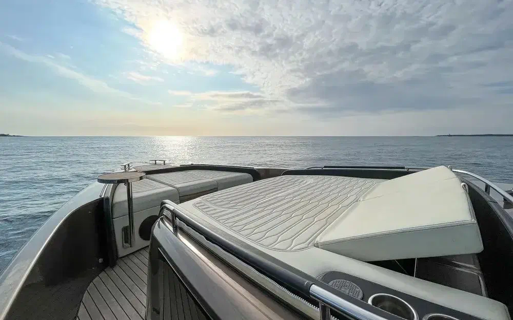 slider 9 Cranchi A46 Luxury Tender