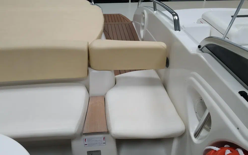 slider 10 Cranchi CSL 27