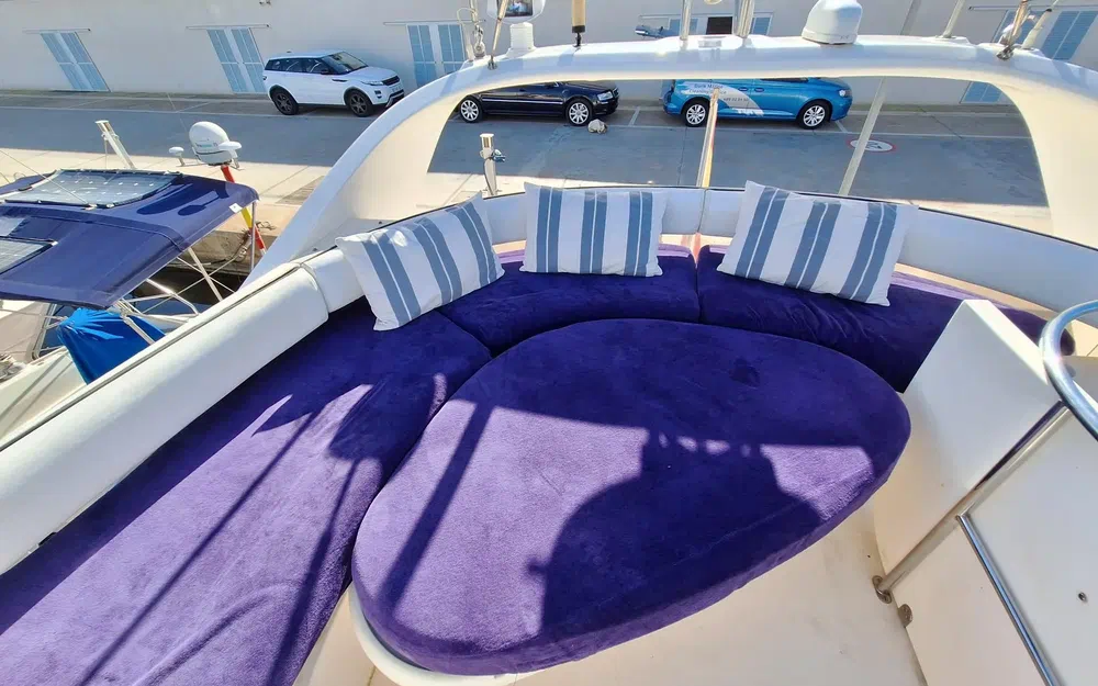 slider 28 Fairline Phantom 46