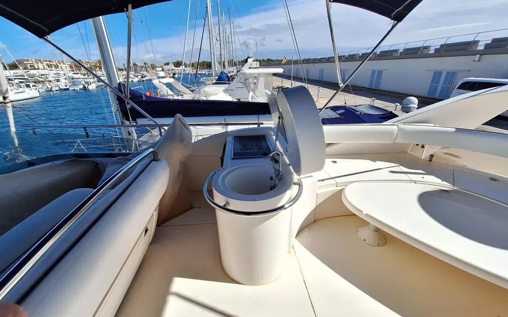 slider 30 Fairline Phantom 46