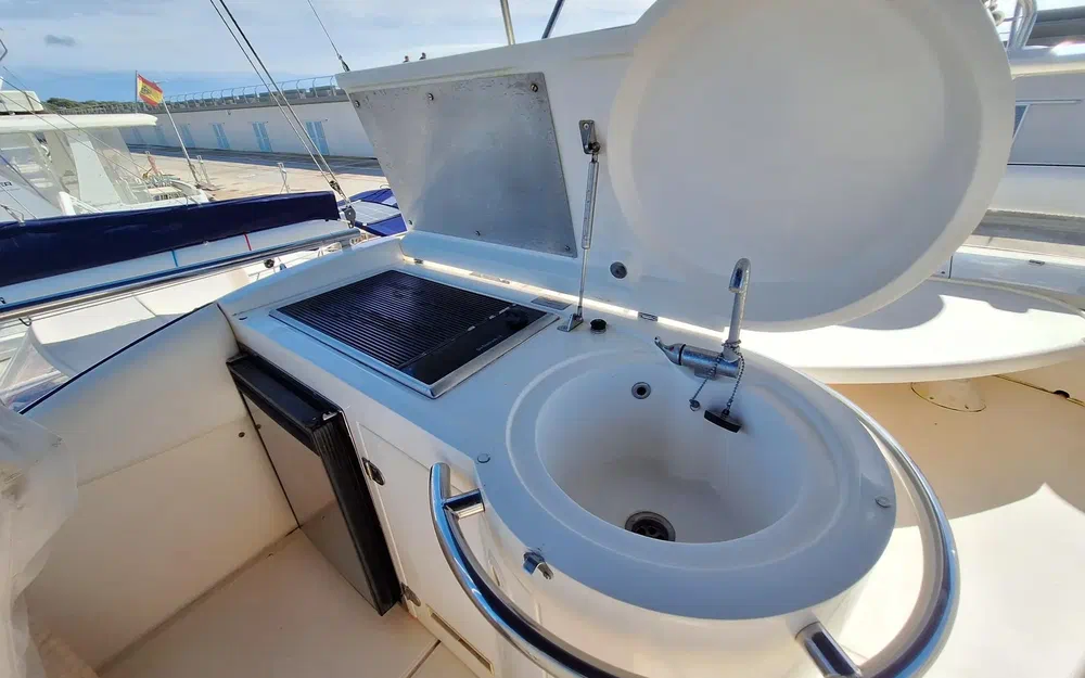 slider 31 Fairline Phantom 46