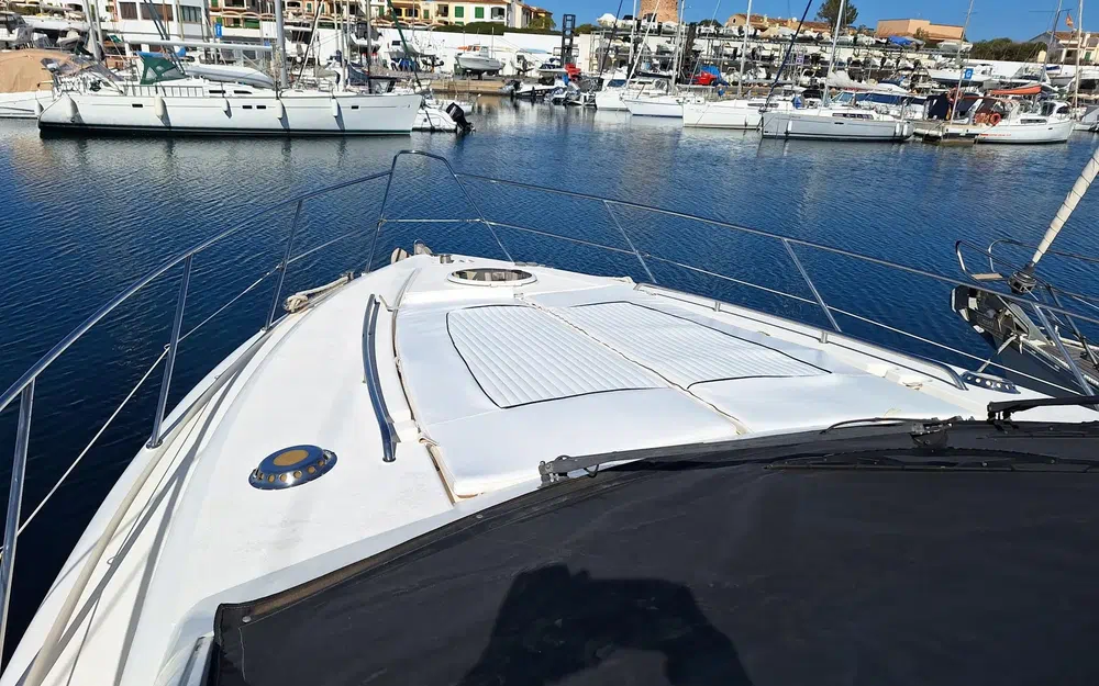 slider 3 Fairline Phantom 46