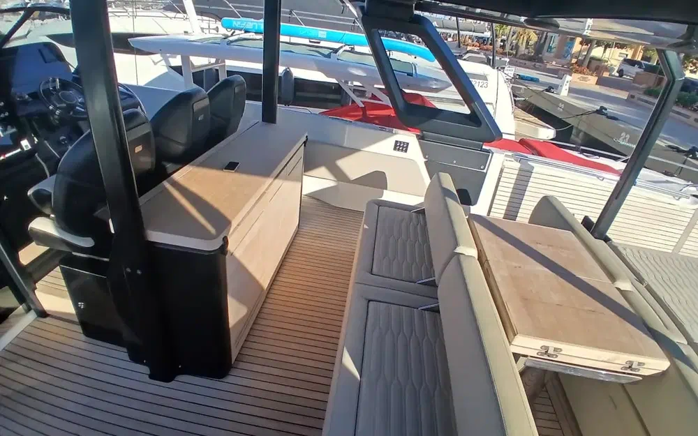 slider 5 Cranchi A46 Luxury Tender